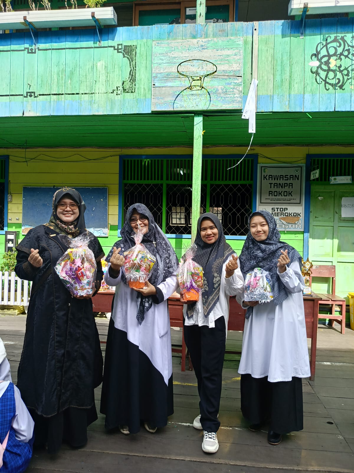 MTS Darul Ulum Palangka Raya Umumkan Pemenang Guru Favorit dalam Rangka Hari Guru Nasional
